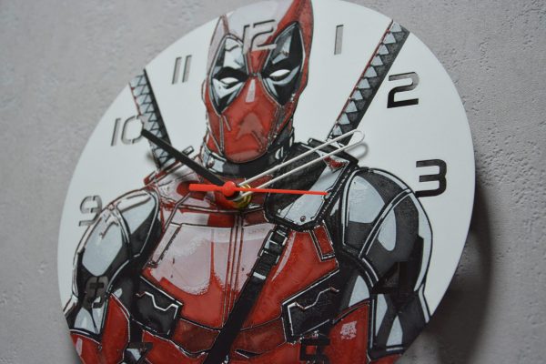 Deadpool Temalı Duvar Saati